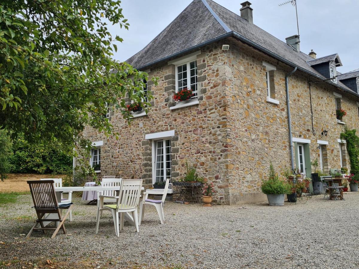 Saint-Germain-Sur-Seves La Maison Des Tilleuls المظهر الخارجي الصورة